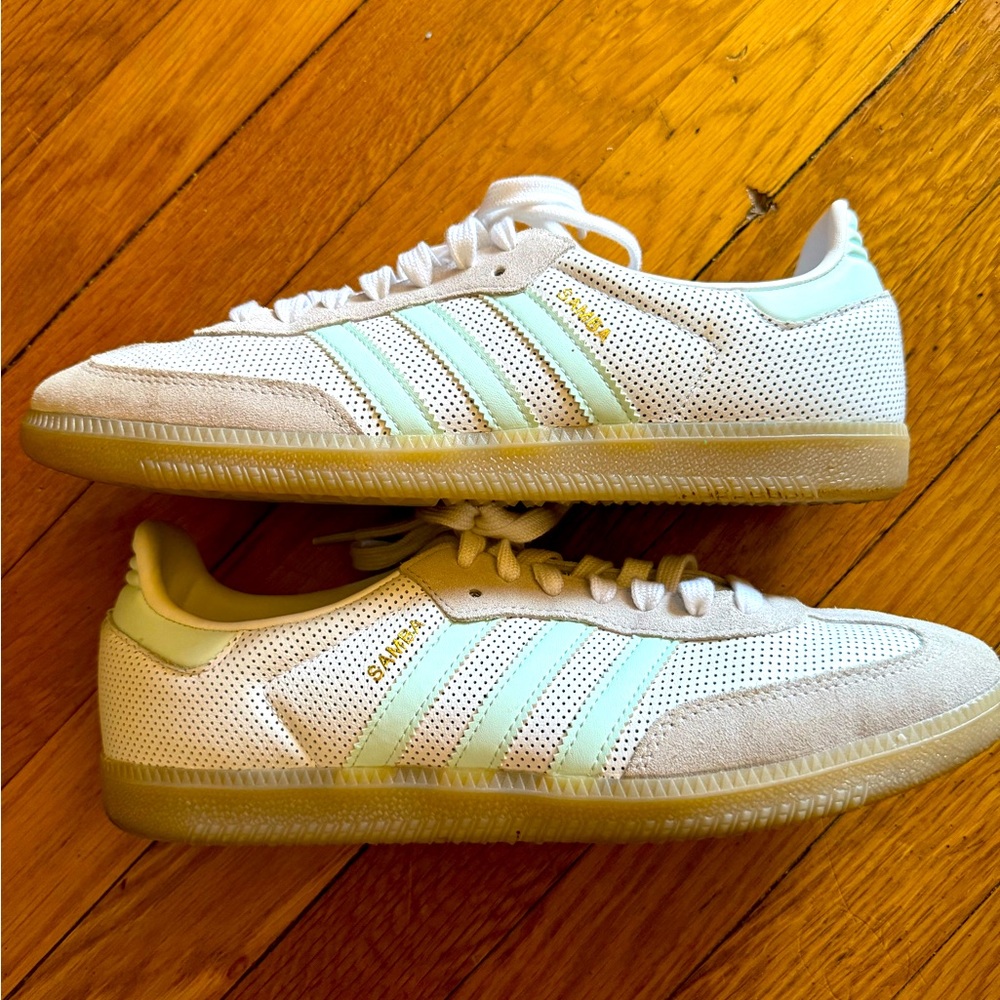 White/Teal Sambas, women’s sz 10.5